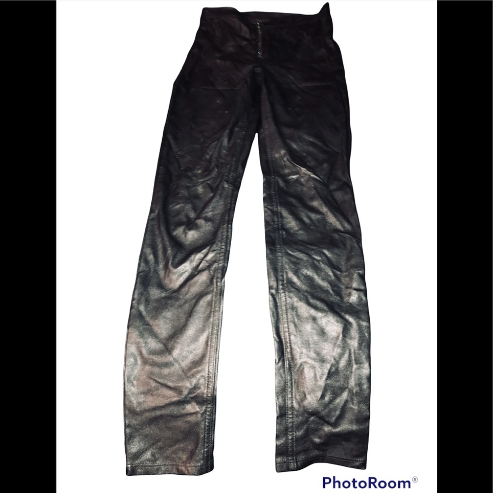 Leather divided pants